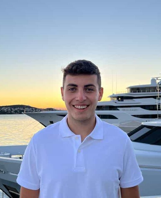 deckhand on yacht salary