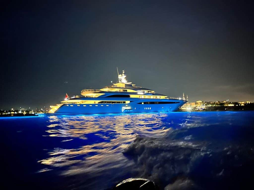 how much does yacht crew make