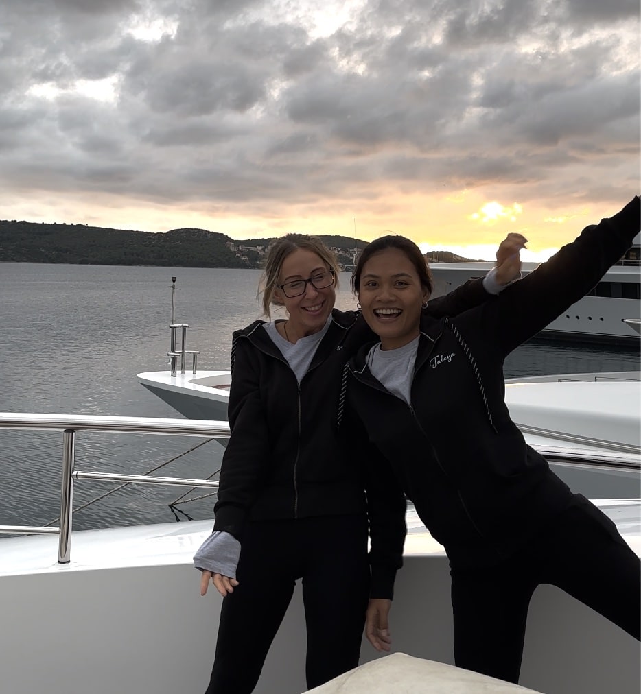 Yacht Stewardess Premium Support